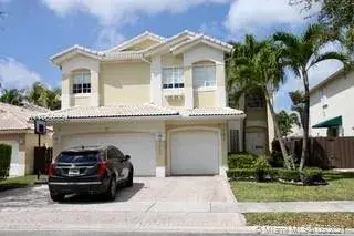 5 bedroom 3 bath Residential for sale at 7060 NW 107th Pl, Doral FL 33178