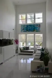 7060 NW 107th Pl, Doral FL 33178