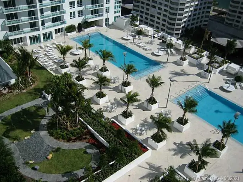 951 Brickell Ave # 3009, Miami FL 33131