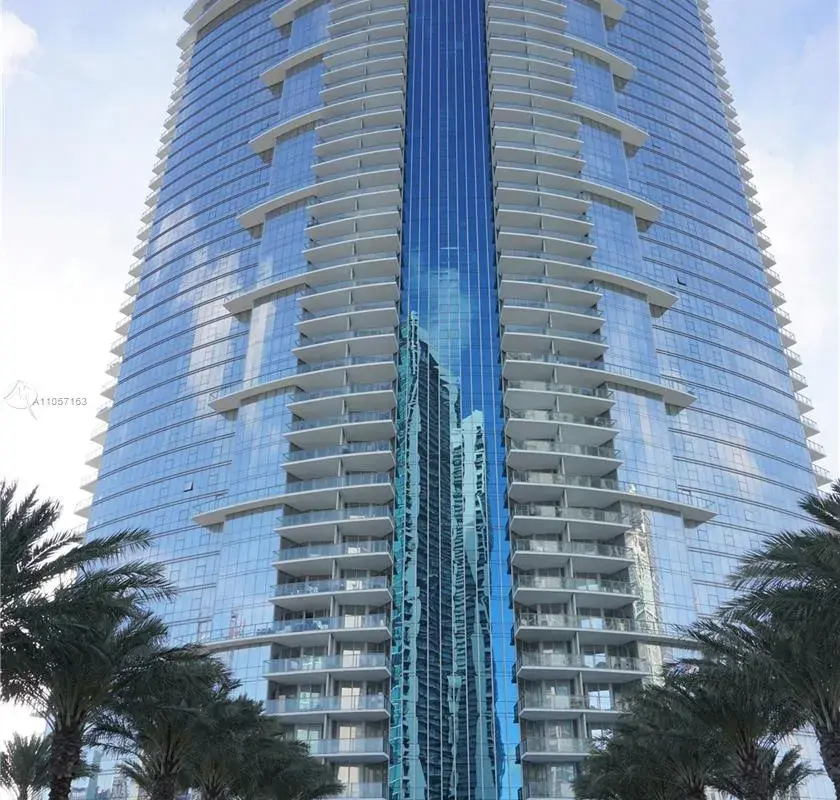 851 NE 1st Ave # 2501, Miami FL 33132