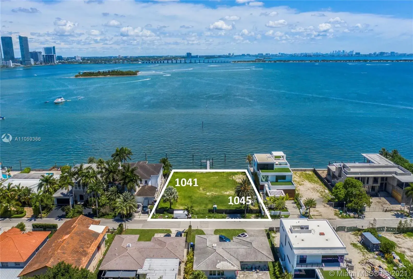 1045 N Venetian Dr, Miami FL 33139