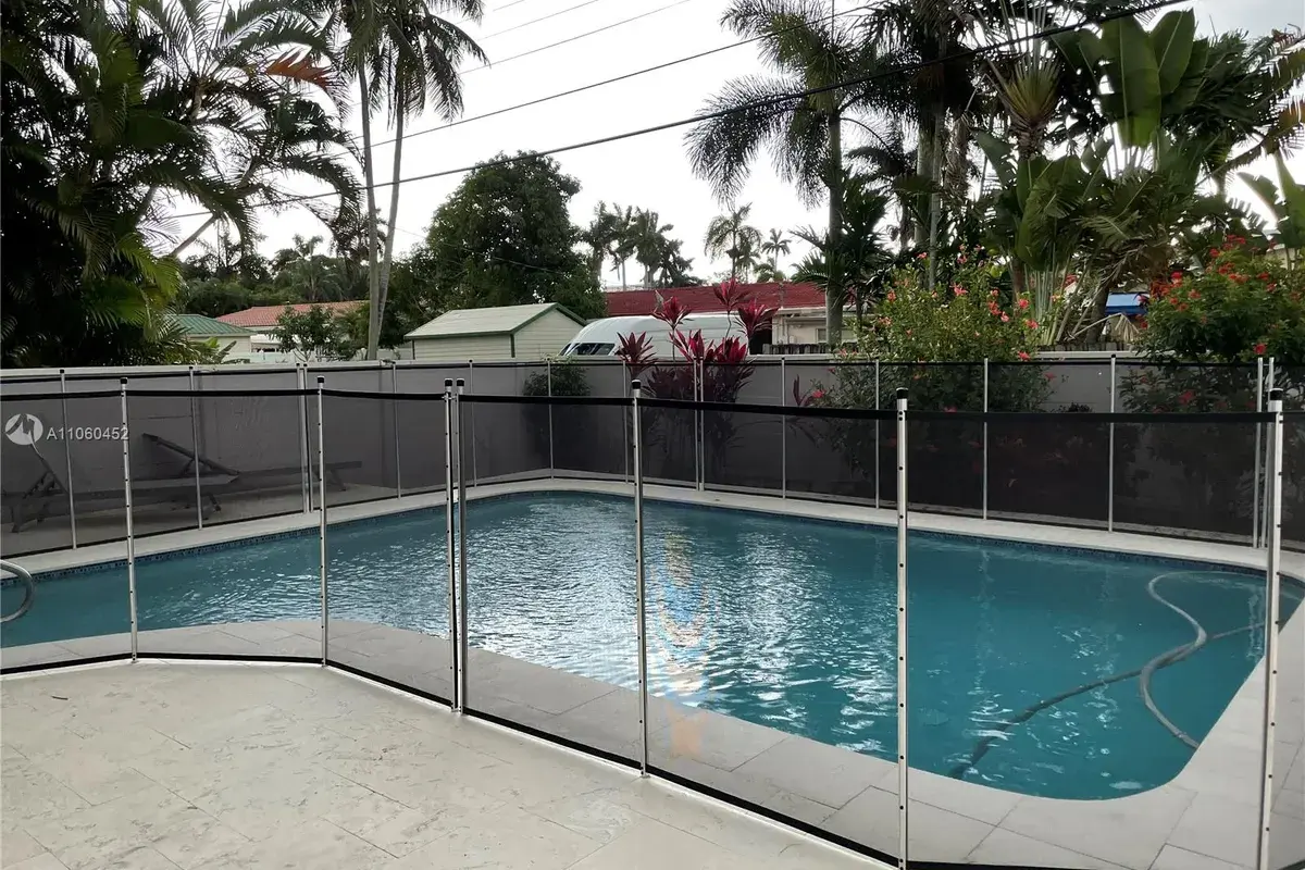 932 Polk St, Hollywood FL 33019