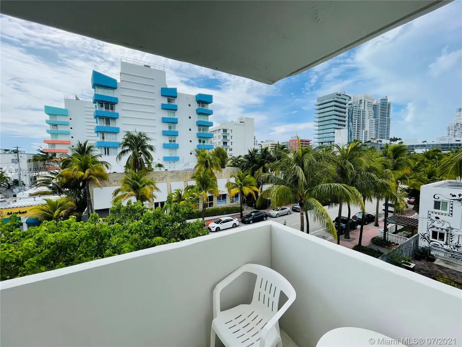240 Collins Ave # 4A, Miami Beach FL 33139