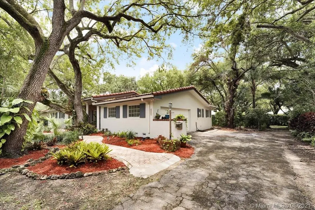 16520 SW 80th Ave, Palmetto Bay FL 33157