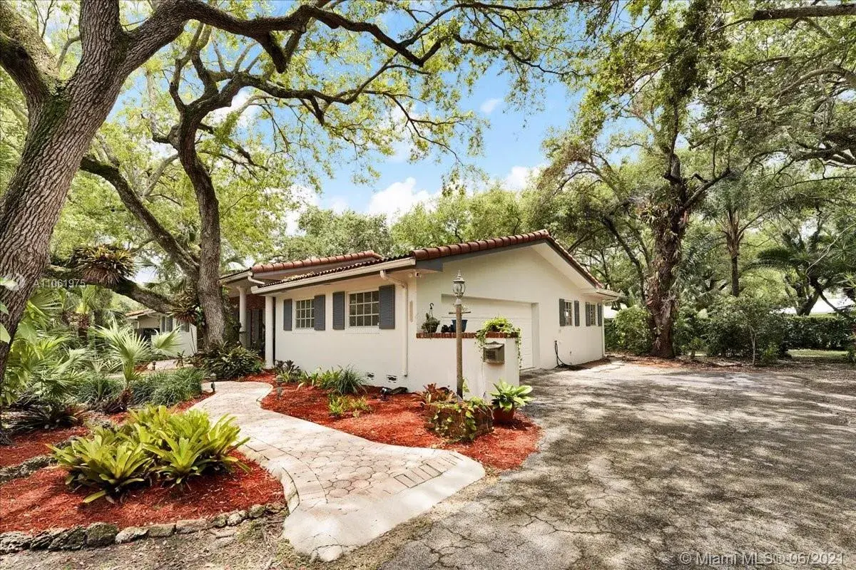 16520 SW 80th Ave, Palmetto Bay FL 33157