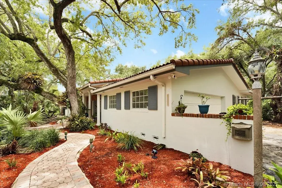 16520 SW 80th Ave, Palmetto Bay FL 33157