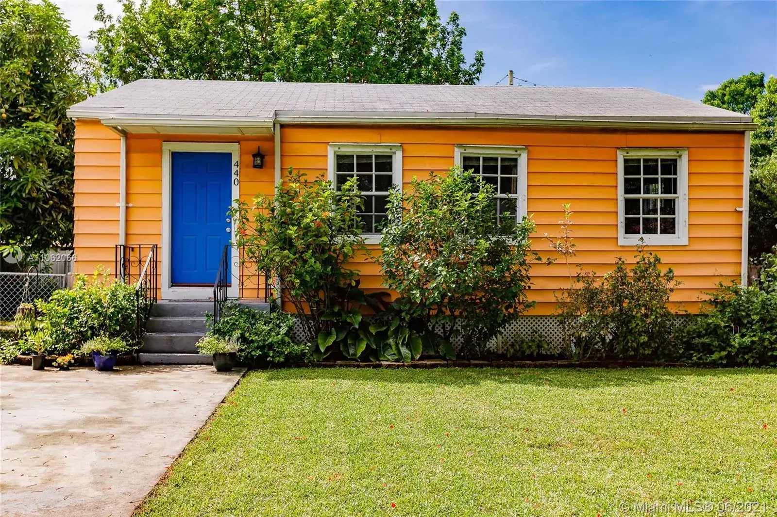 3 bedroom 1 bath Residential Lease for rent at 440 S Melrose Dr, Miami Springs FL 33166