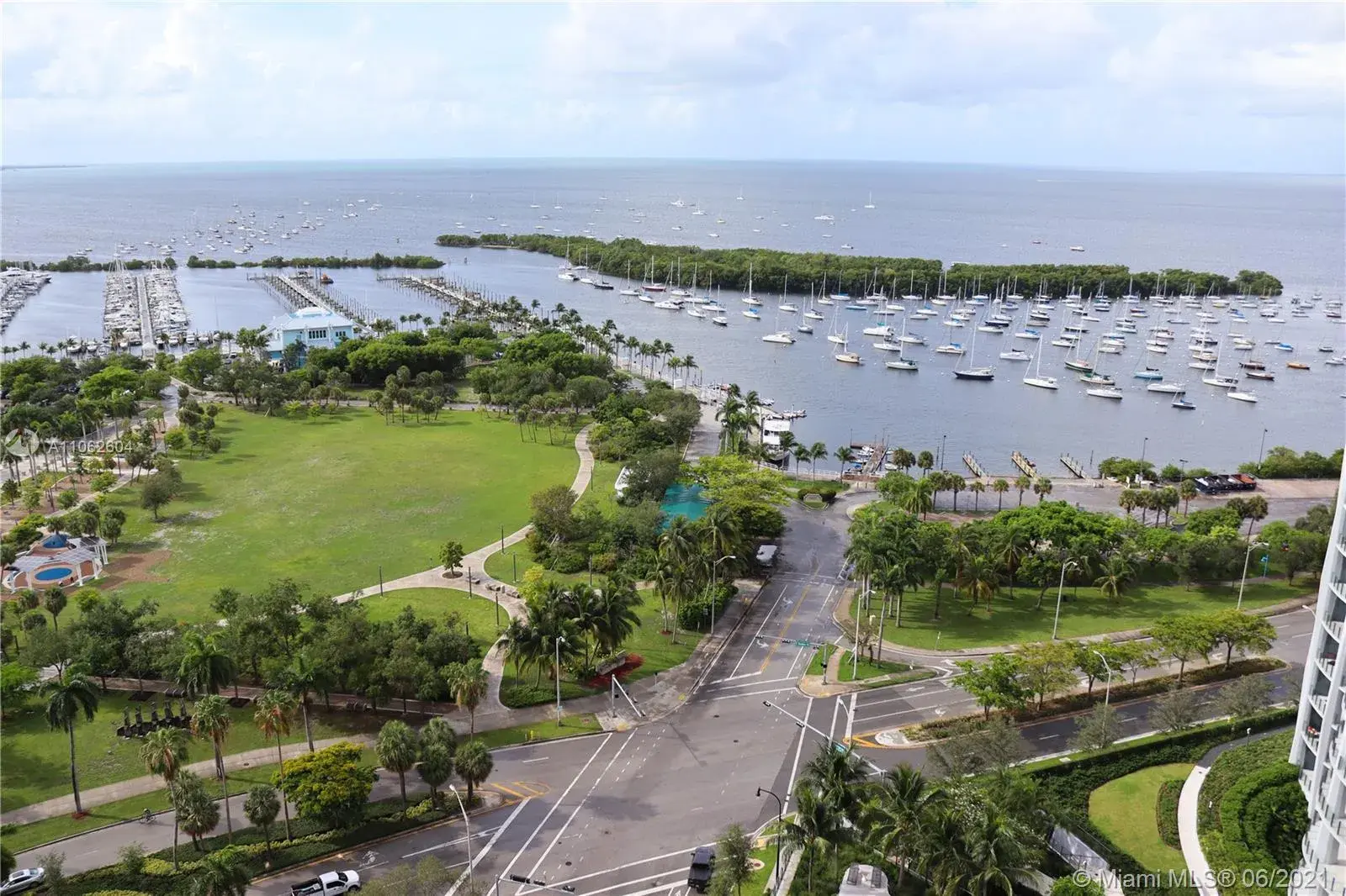 3 bedroom 3 bath Residential for sale at 3400 SW 27th Ave # 2202, Miami FL 33133