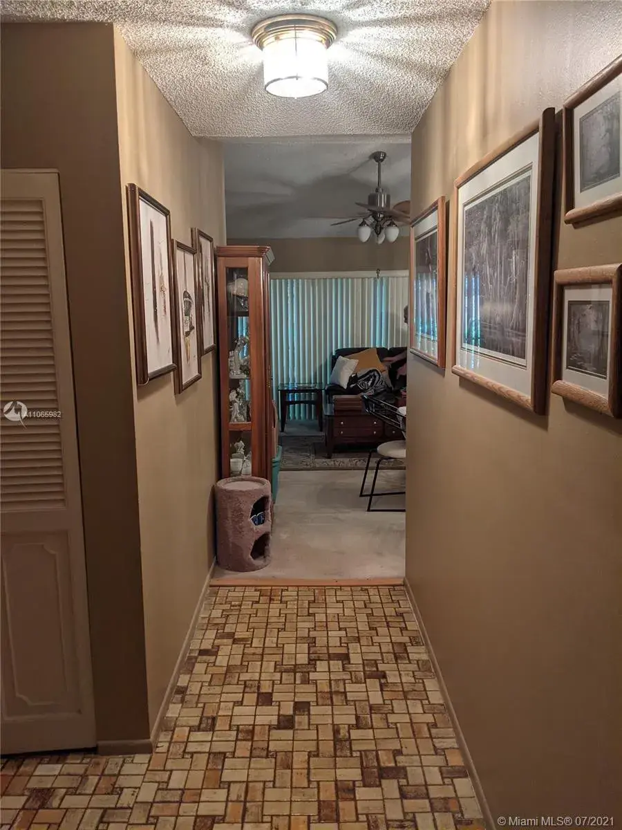 1530 NW 96th Ave # 1530, Pembroke Pines FL 33024