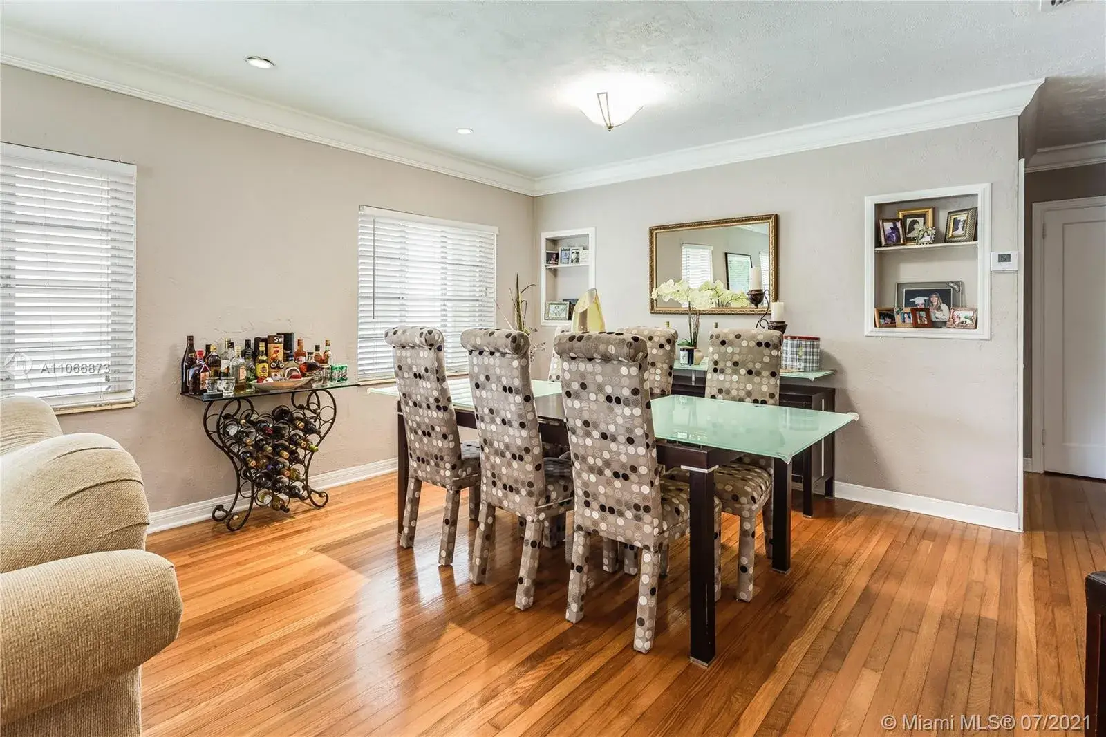 33 SW 20th Rd, Miami FL 33129