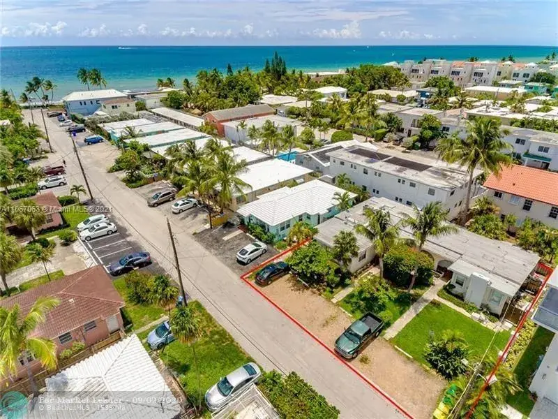 350 Walnut St, Hollywood FL 33019
