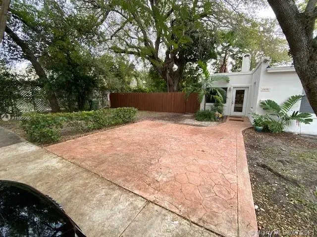 2301 SW 17th Ave, Miami FL 33145