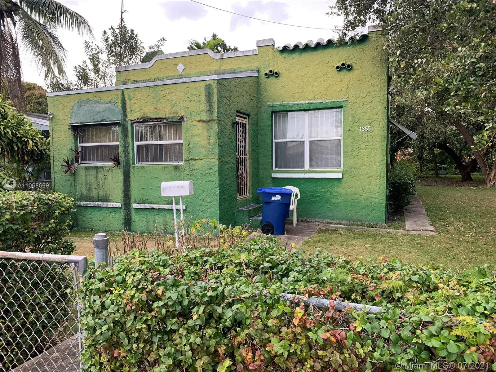 2 bedroom 2 bath Residential Lease for rent at 1855 NW 58th St, Miami FL 33142