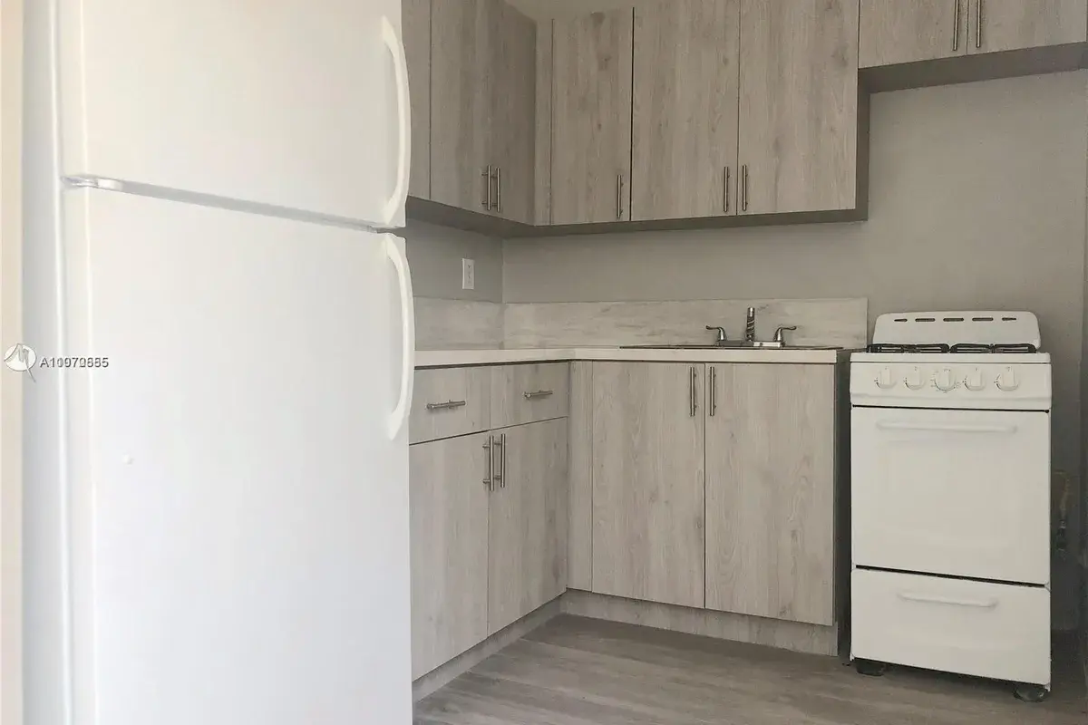 7311 Gary Ave # 5, Miami Beach FL 33141