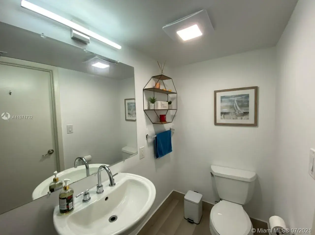 540 Brickell Key Dr # 1624, Miami FL 33131