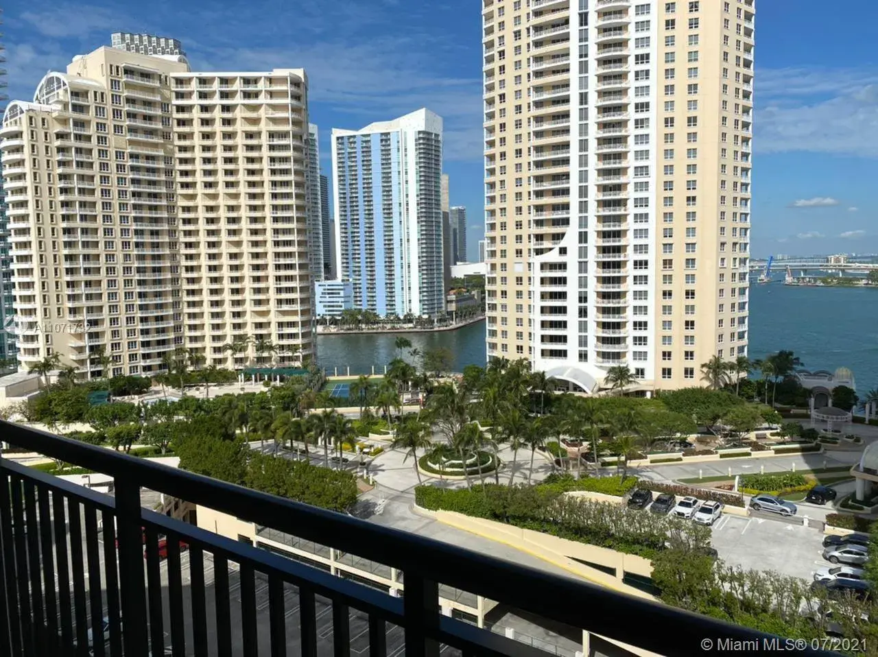 540 Brickell Key Dr # 1624, Miami FL 33131