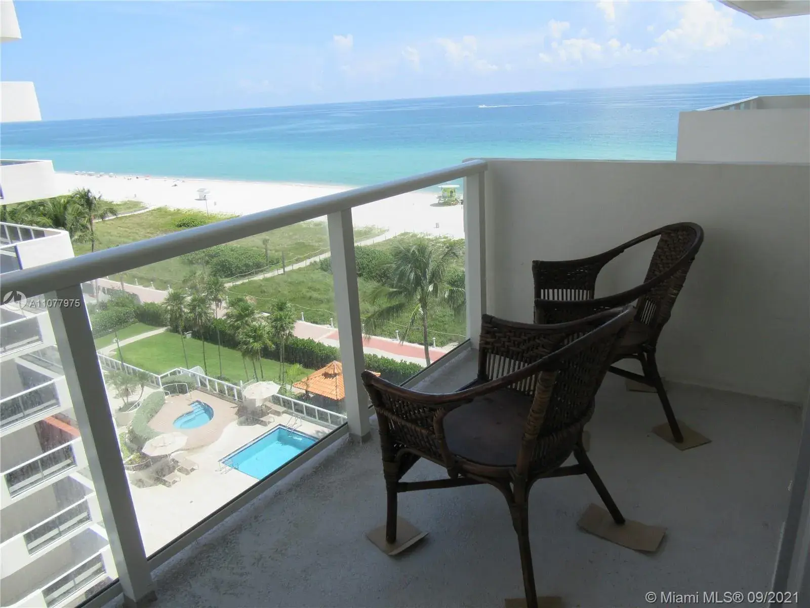 1 bedroom 2 bath Residential Lease for rent at 5701 Collins Ave # 919, Miami Beach FL 33140