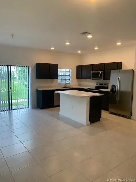 3 bedroom 2 bath Residential for sale at 721 SW 11th St, Florida City FL 33034