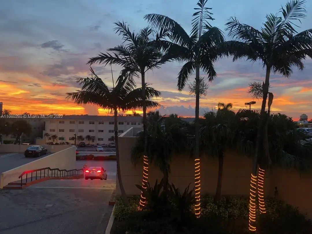 2401 S Ocean Dr # 304, Hollywood FL 33019