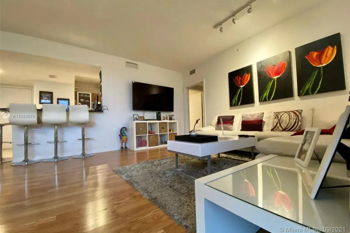 2775 NE 187th St # 314, Aventura FL 33180