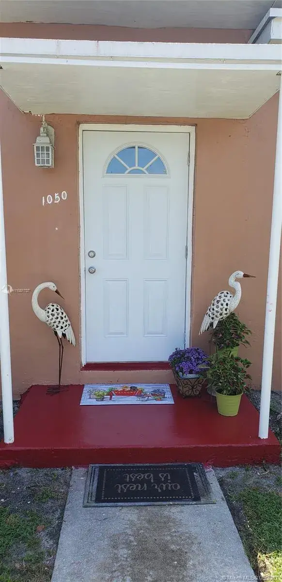 1050 NW 142nd St, Miami FL 33168 photo 2