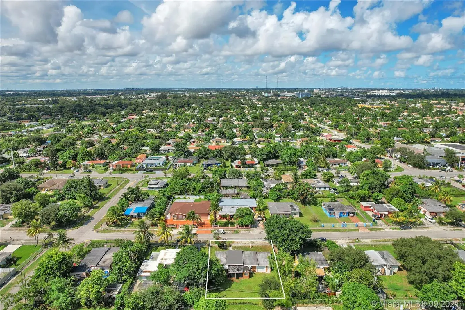 1050 NW 142nd St, Miami FL 33168 photo 5