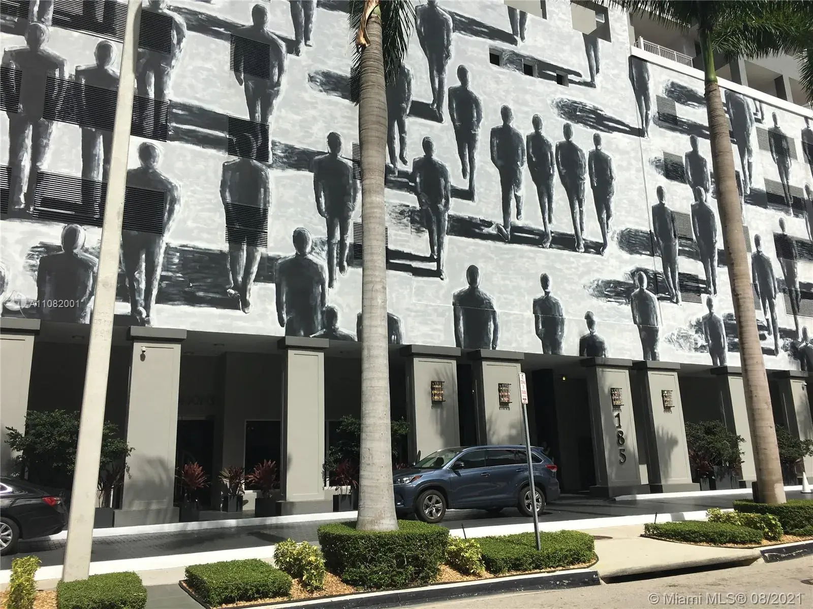 185 SE 14th Ter # 909, Miami FL 33131