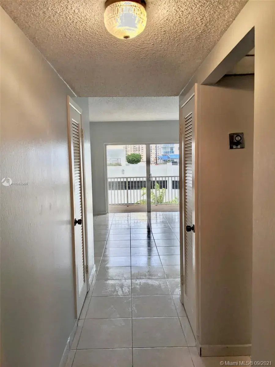 1965 S Ocean Dr # 3A, Hallandale Beach FL 33009
