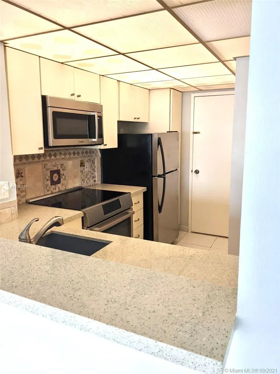 1965 S Ocean Dr # 3A, Hallandale Beach FL 33009
