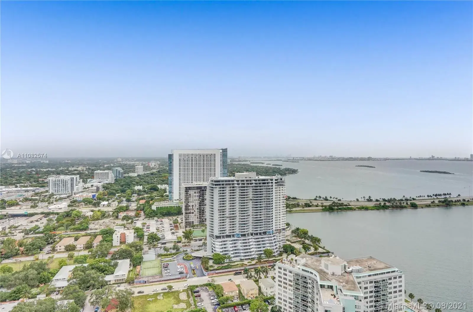 3 bedroom 2 bath Residential for sale at 501 NE 31st St # 3406, Miami FL 33137