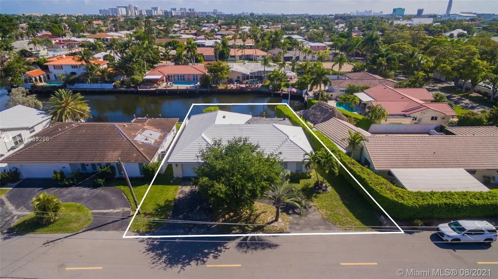 2810 NE 60th St, Fort Lauderdale FL 33308