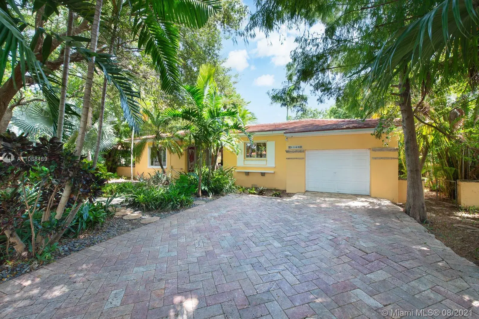 1160 NE 100th St, Miami Shores FL 33138