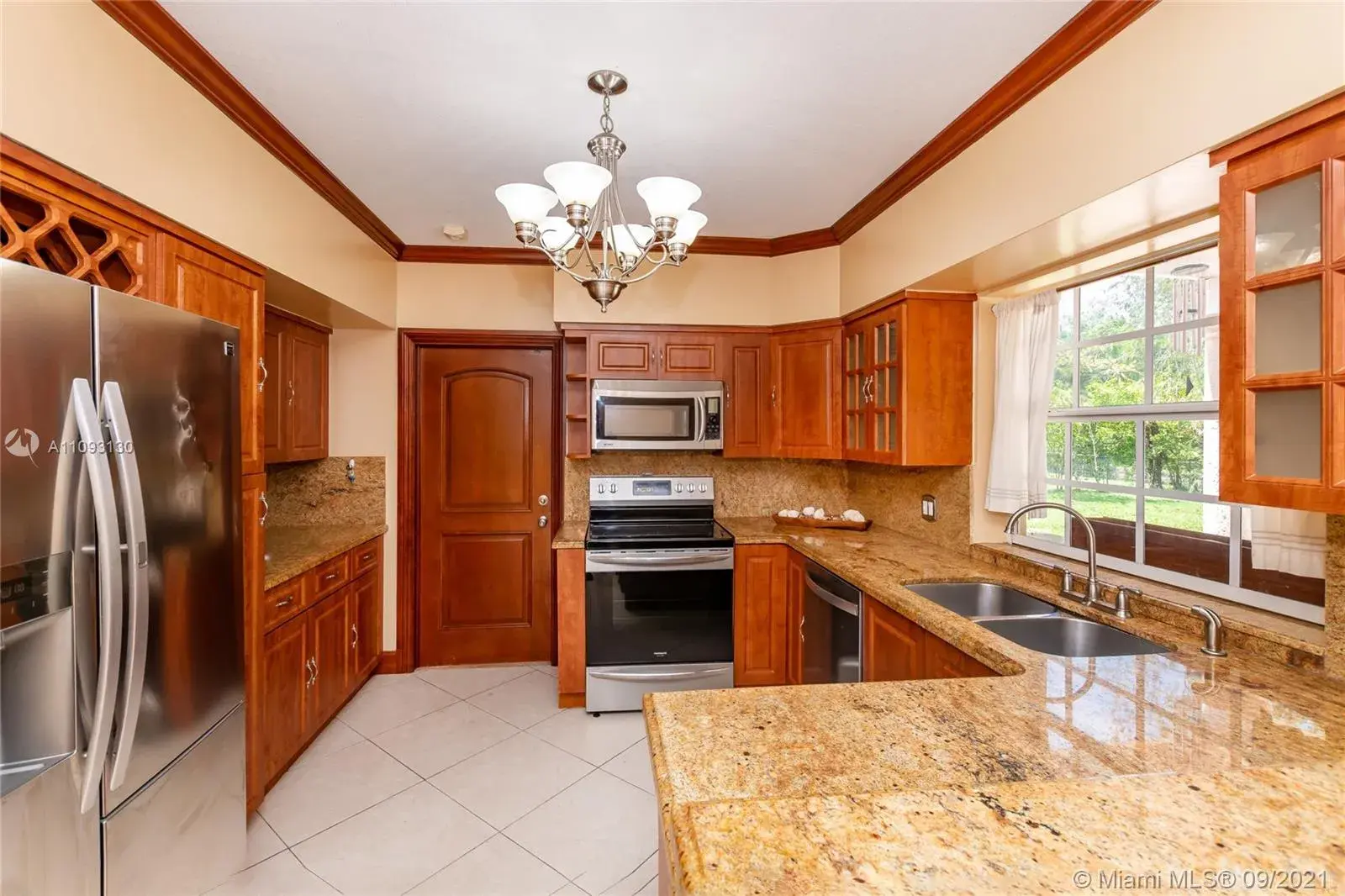 10400 SW 70th Ave, Pinecrest FL 33156