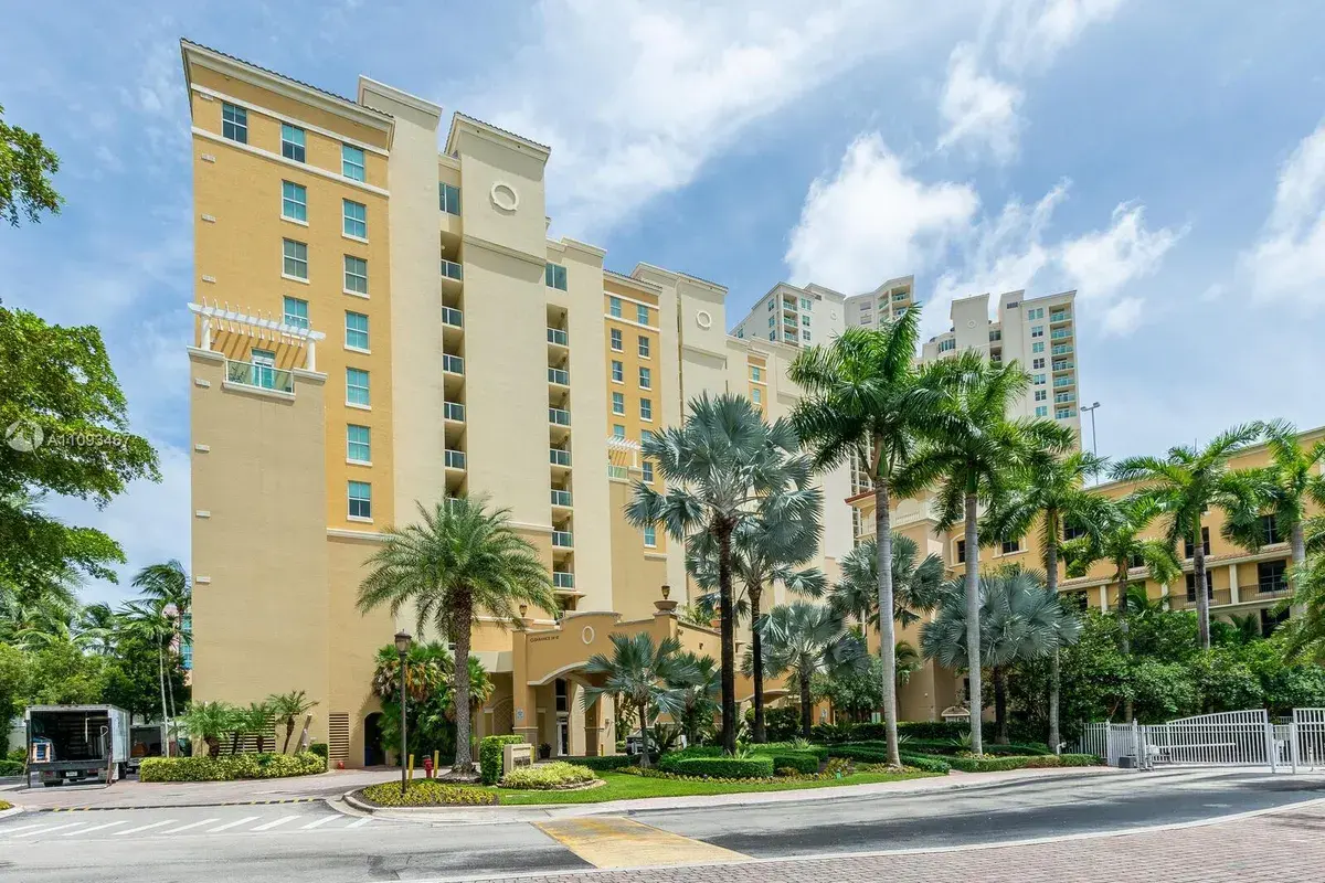 3340 NE 190th St # 209, Aventura FL 33180