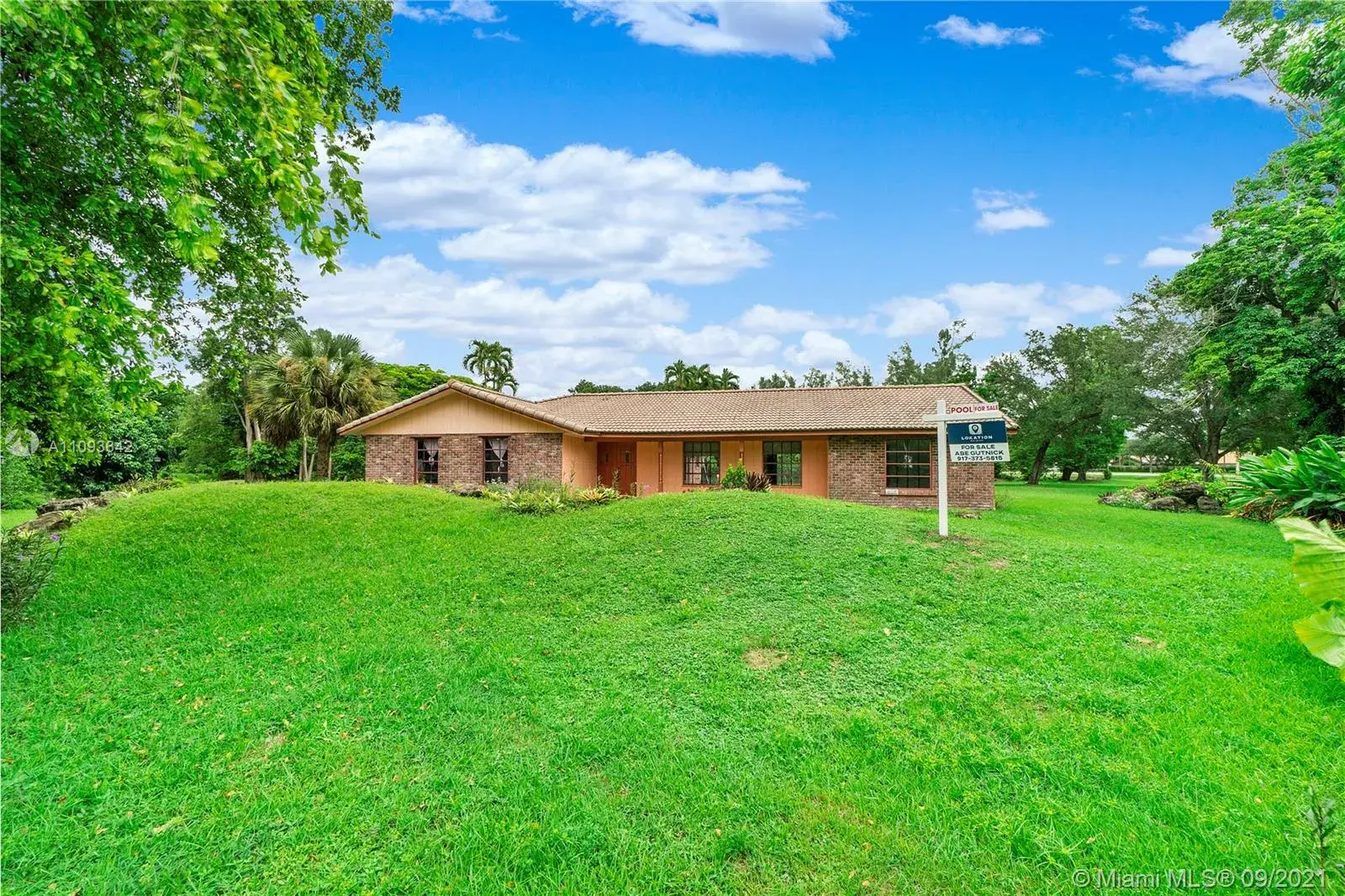 9550 NW 42nd Ct, Coral Springs FL 33065