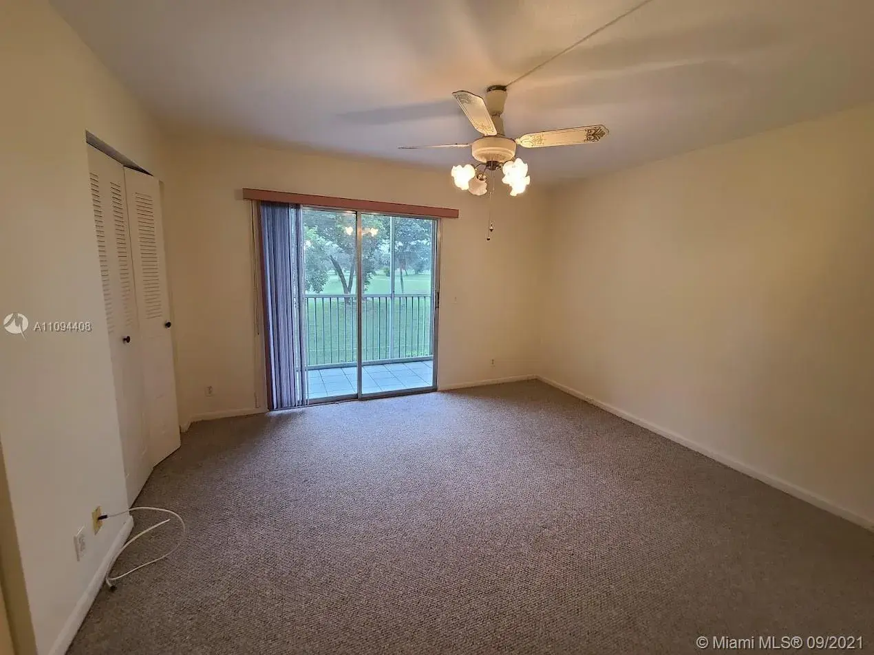 551 SW 135th Ave # 210B, Pembroke Pines FL 33027