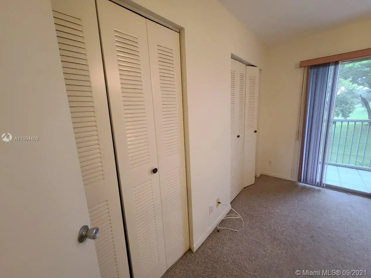 551 SW 135th Ave # 210B, Pembroke Pines FL 33027