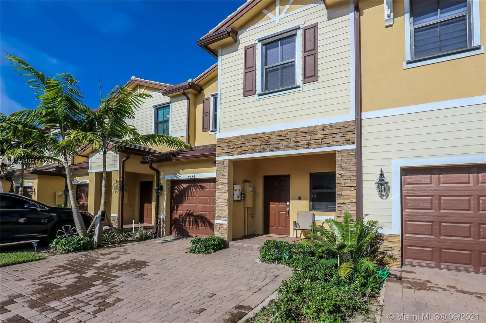 4641 Caspian Way, Davie FL 33314