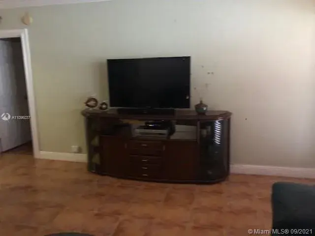 3725 S Ocean Dr # 1021, Hollywood FL 33019