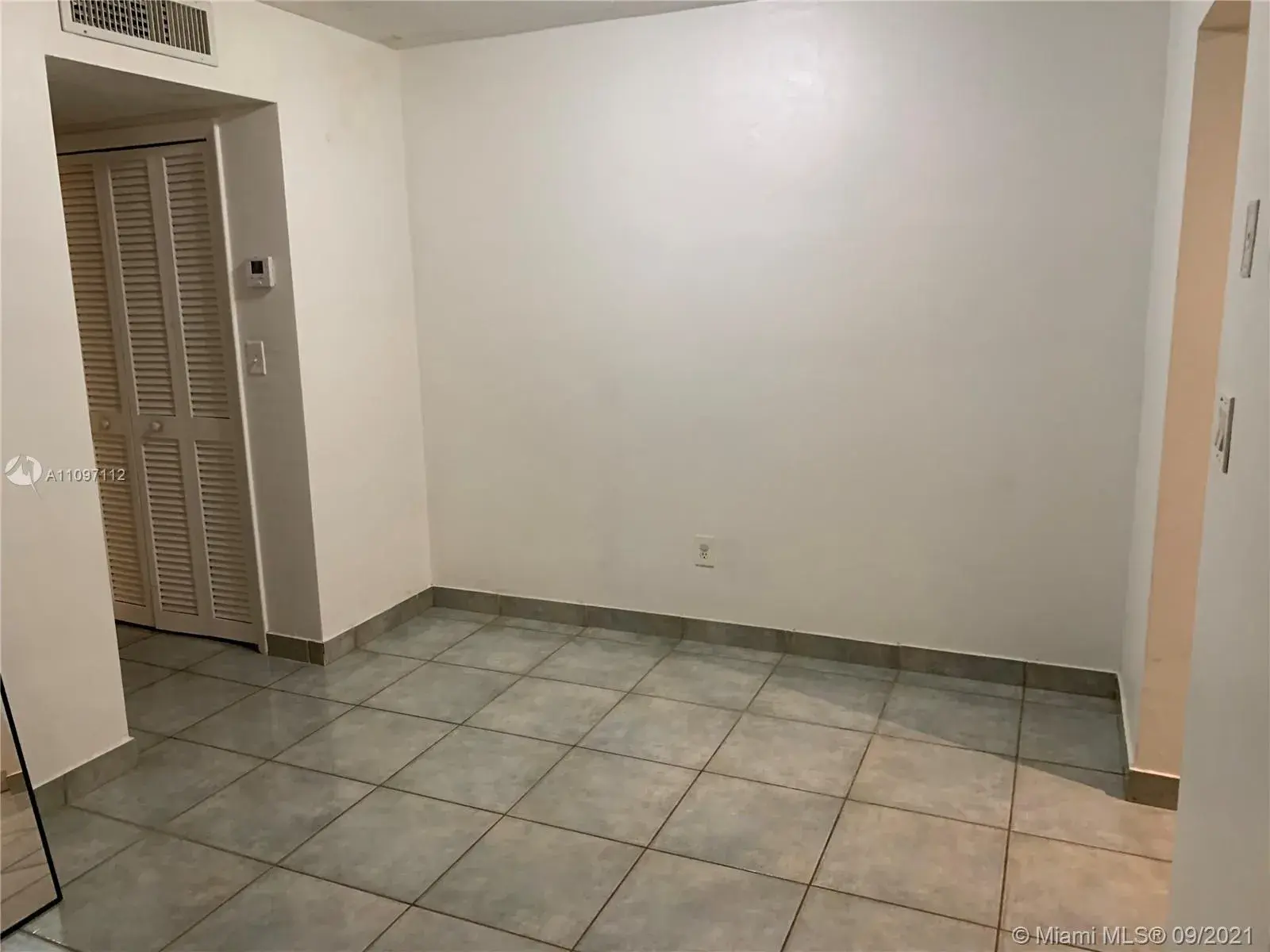 2633 Pierce St # 105, Hollywood FL 33020