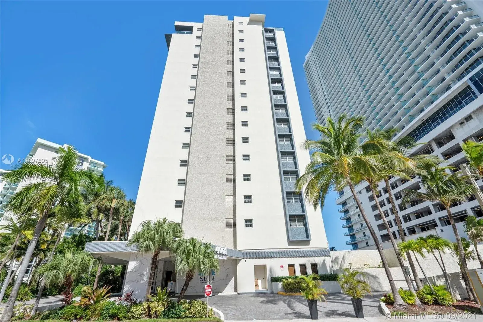 2 bedroom 2 bath Residential for sale at 4001 S Ocean Dr # 5F, Hollywood FL 33019