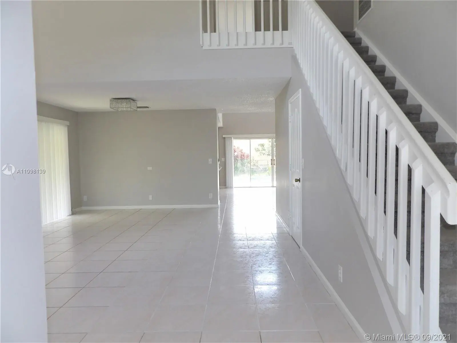 10004 NW 57th Pl, Coral Springs FL 33076