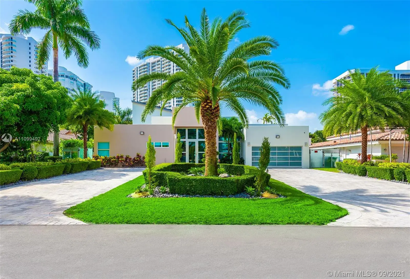 307 Holiday Dr, Hallandale Beach FL 33009