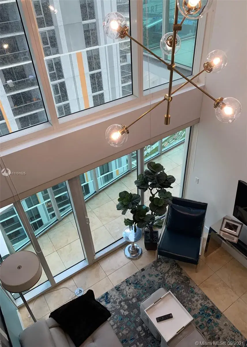 41 SE 5th St # 1308, Miami FL 33131
