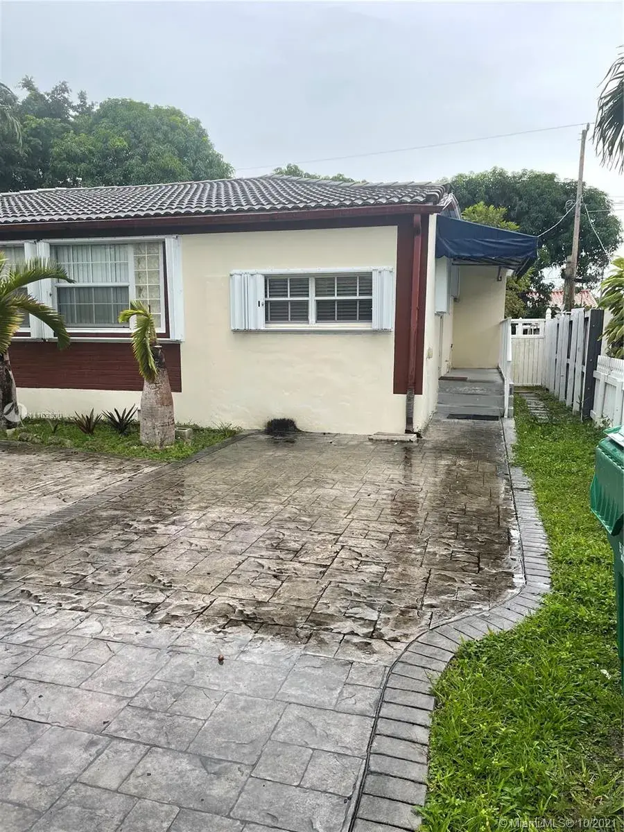 4330 SW 2nd St, Miami FL 33134