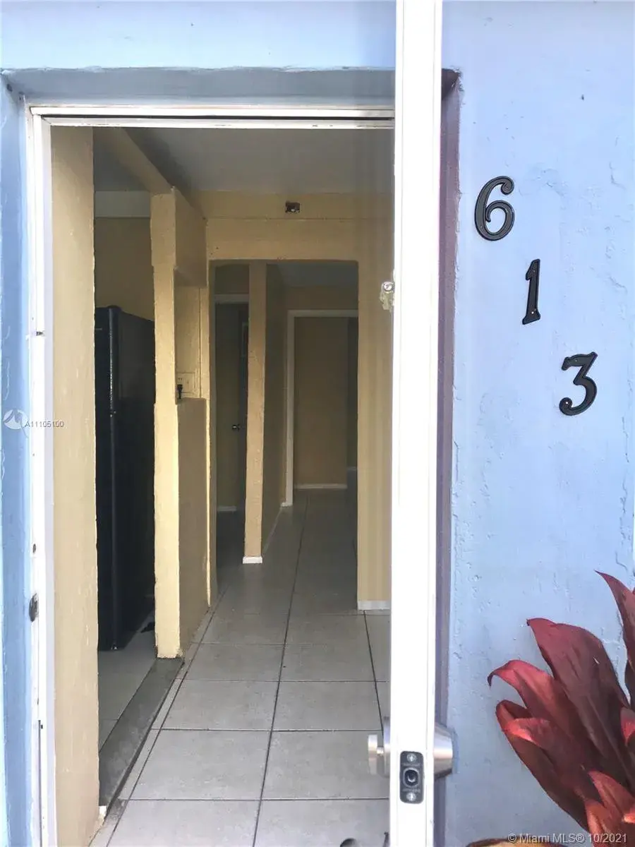 613 NW 15th Ave # 1, Pompano Beach FL 33069