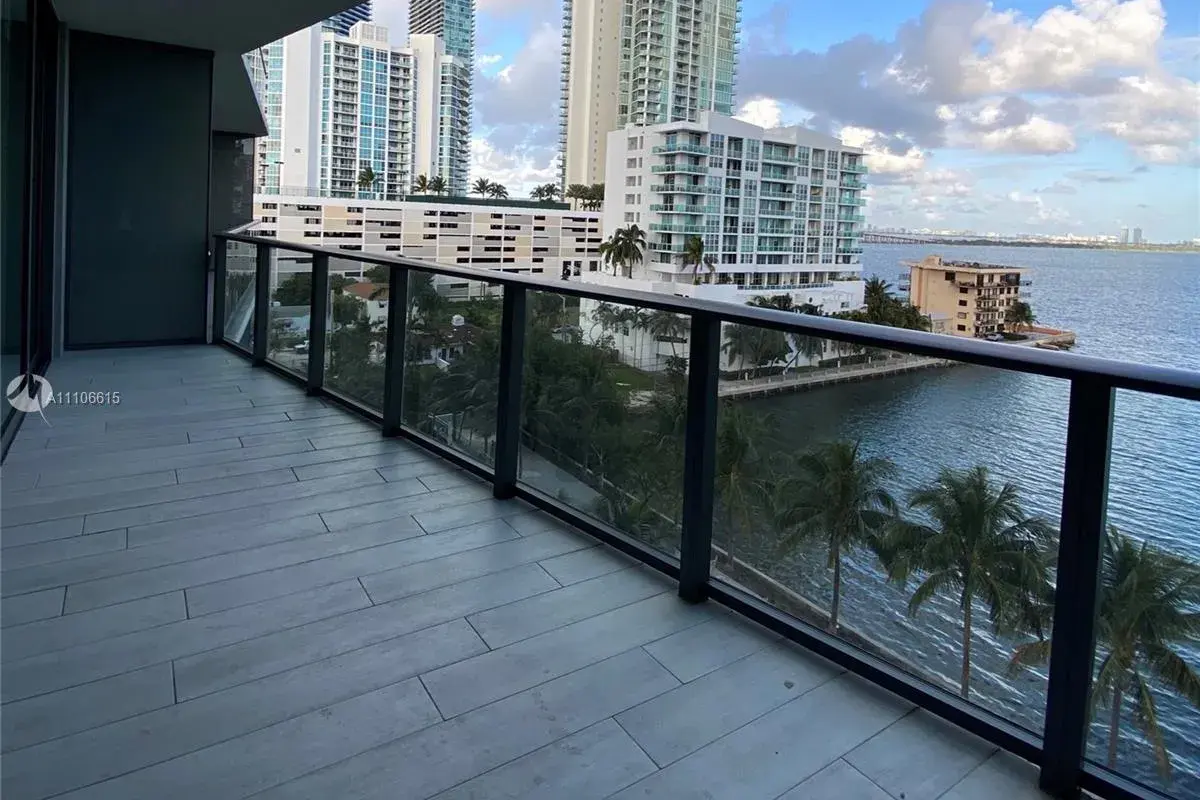 460 NE 28th St # 1005, Miami FL 33137