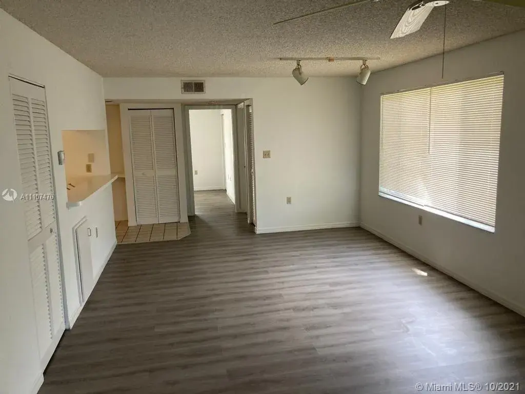 22101 Glenmoor Dr # 0, West Palm Beach FL 33409
