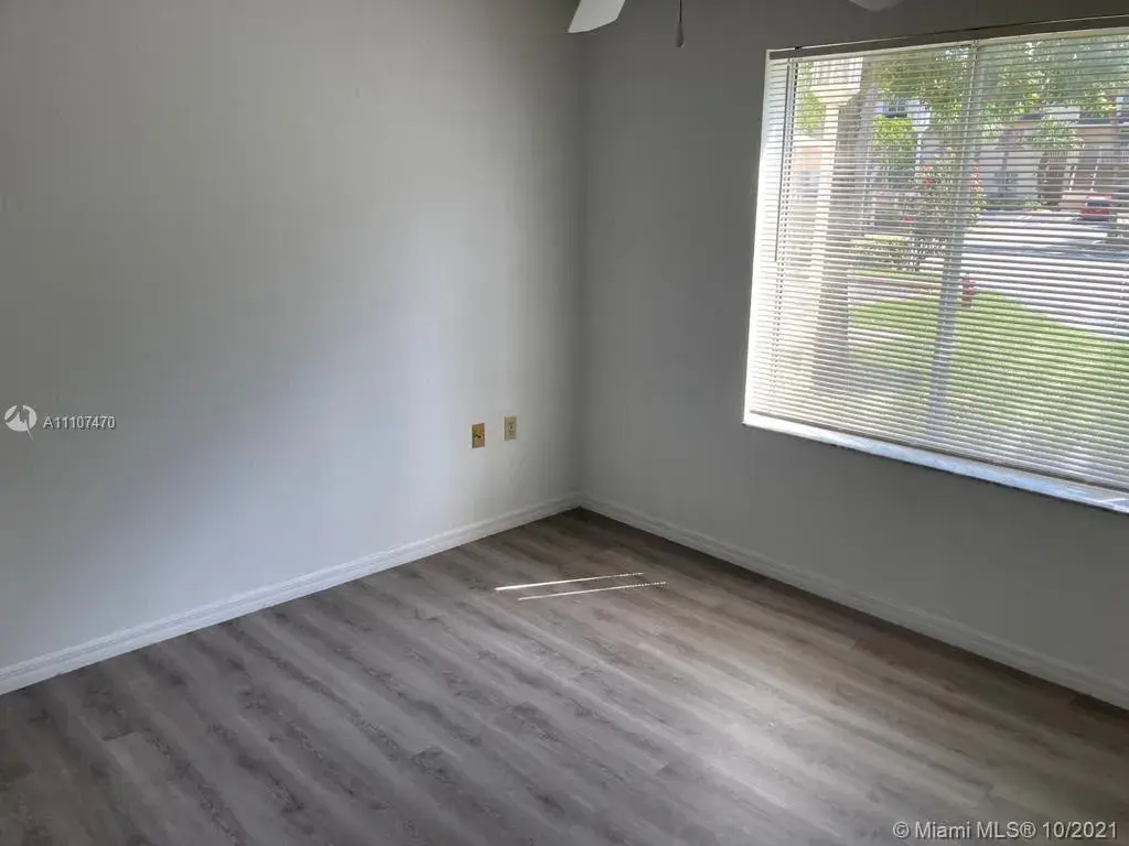 22101 Glenmoor Dr # 0, West Palm Beach FL 33409