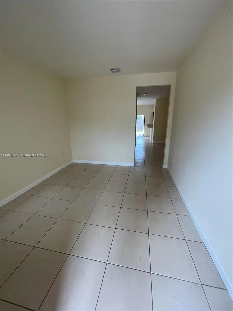 3757 SE 2nd St # 3757, Homestead FL 33033